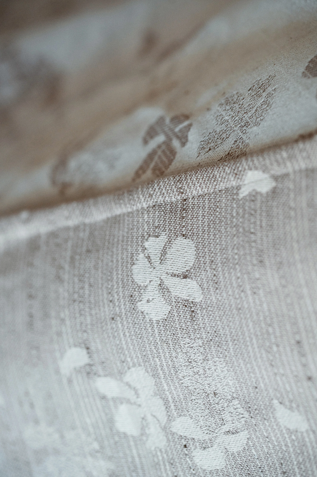Kangura portabebés Fular Portabebés Little Frog Fleeting Nature (80% algodón, 10% linen, 10% viscosa de bambú)