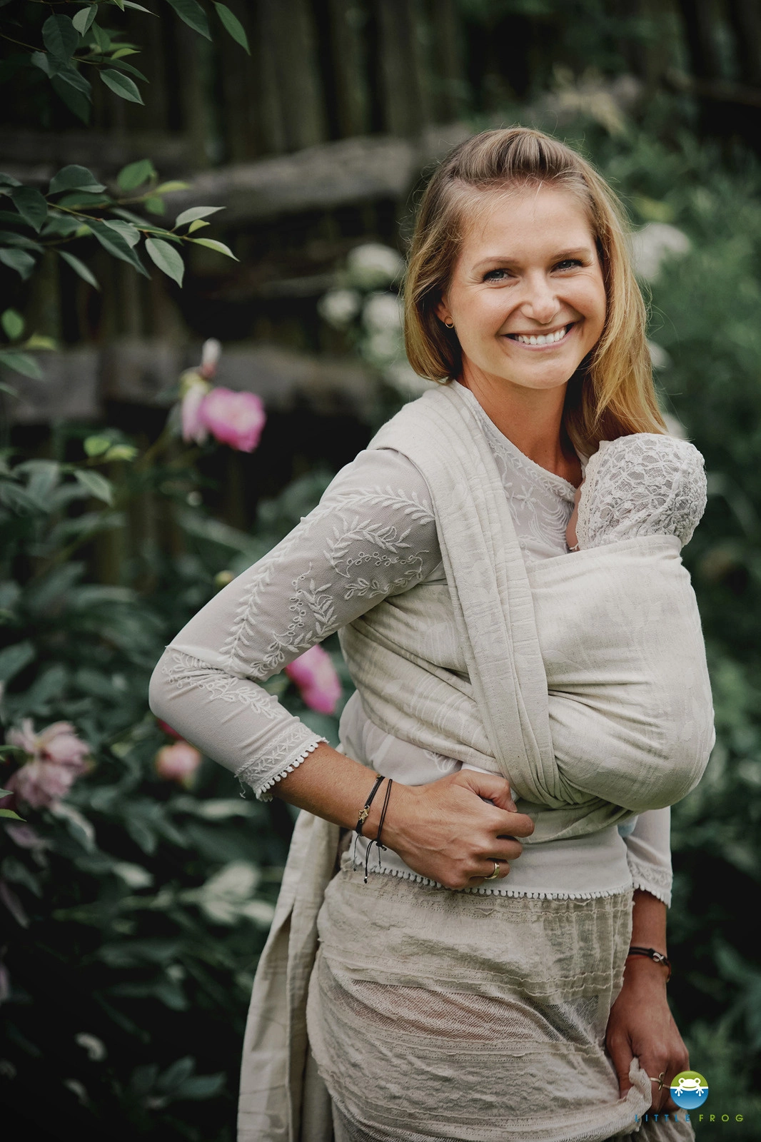 Kangura portabebés Fular Portabebés Little Frog Linen Summer Meadow