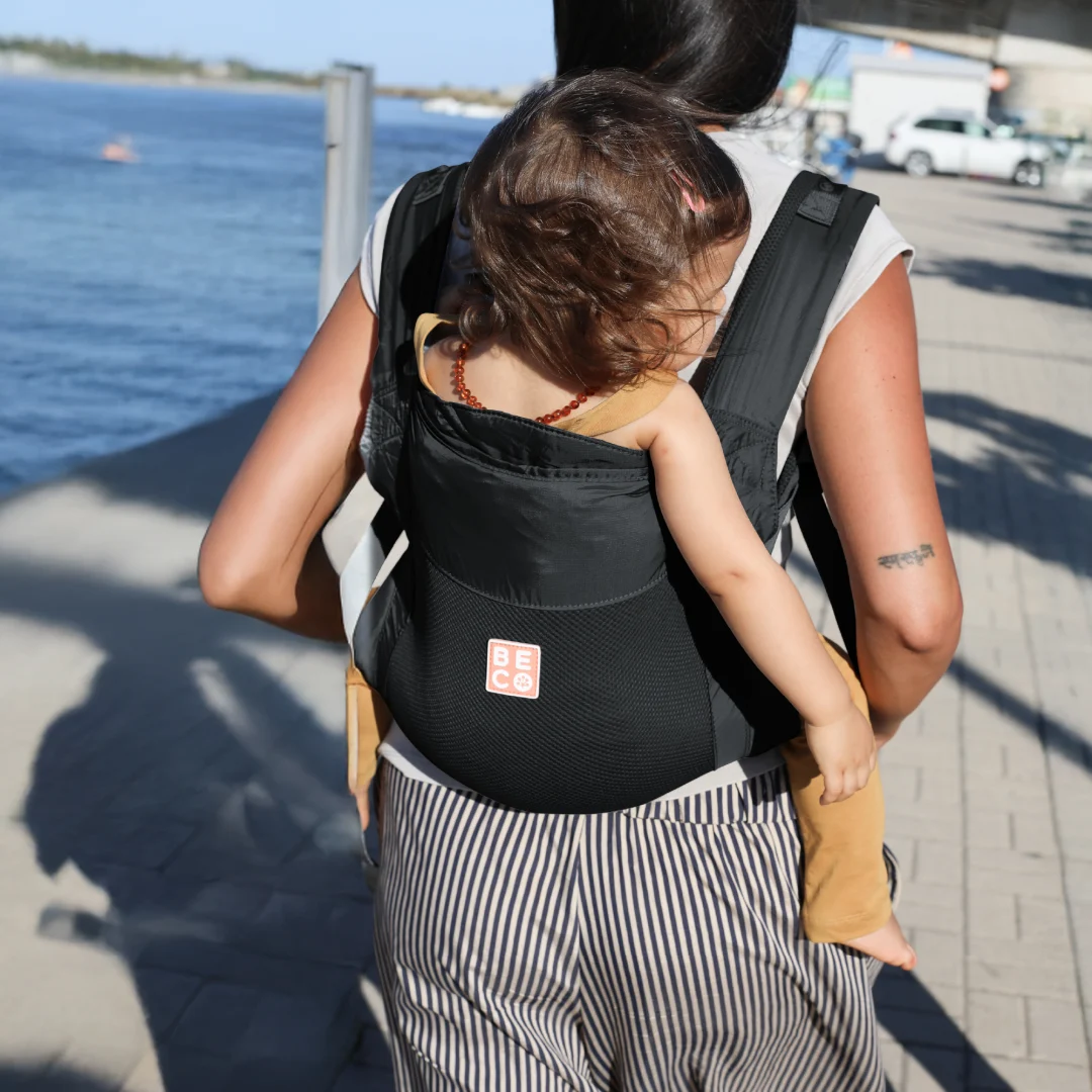 Kangura portabebés Mochila portabebés ultraligera Beco Fly Black